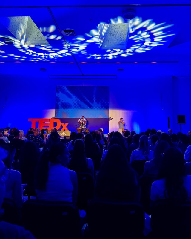 εταιρικό συνέδριο